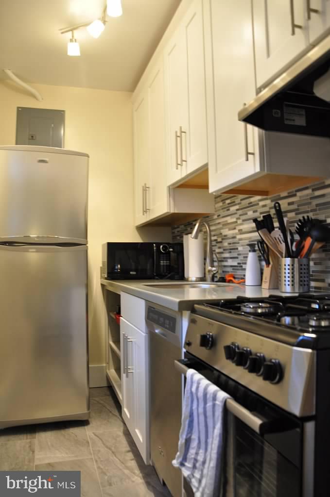 1728 Swann Street Northwest, Unit 2 Washington, DC 20009 - Photo 5 of 8