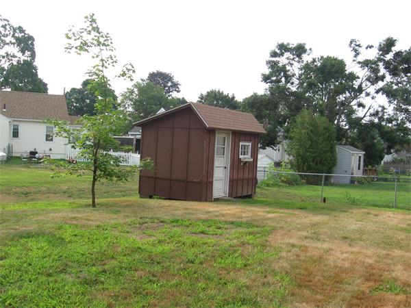 117 Oregon Street Springfield, MA 01118 - Photo 12 of 12