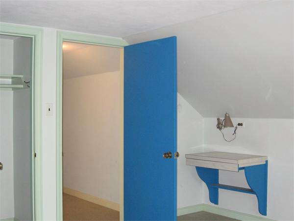 117 Oregon Street Springfield, MA 01118 - Photo 9 of 12
