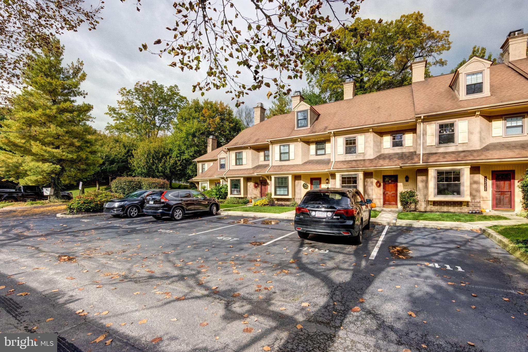 407 Eagle Road Wayne, PA 19087 - Photo 4 of 35