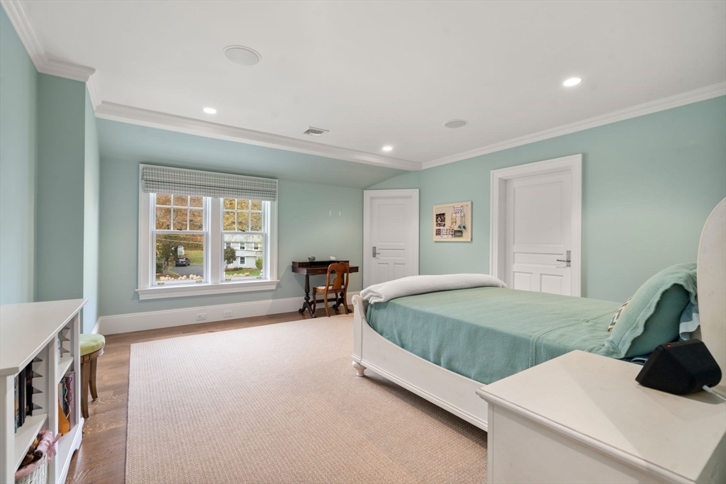 50 Oxbow Road Needham, MA 02492 - Photo 18 of 33