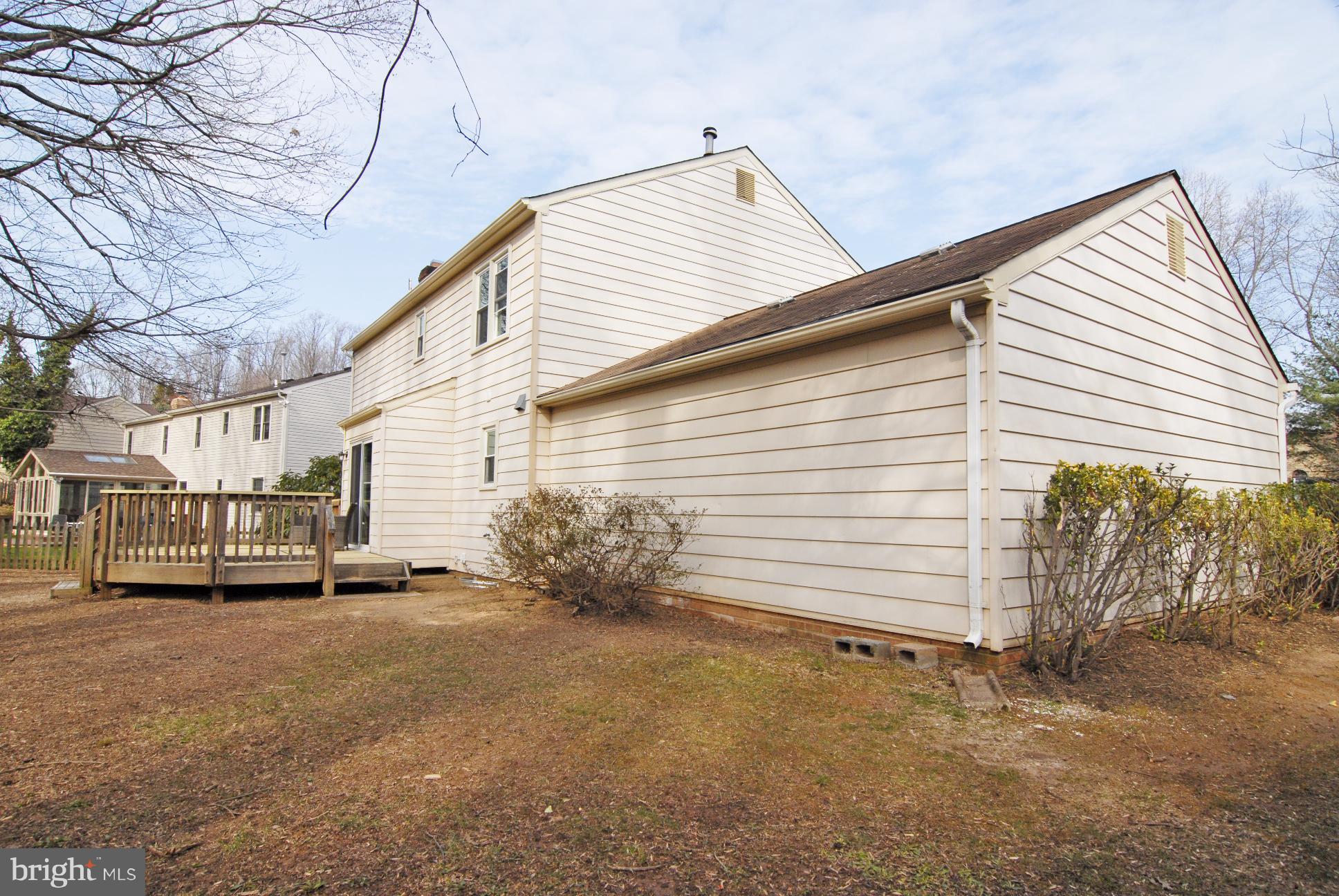 13632 Castle Cliff Way Silver Spring, MD 20904 - Photo 6 of 10 Exterior (Rear)