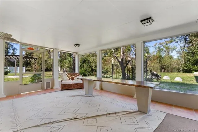 $325,000 | 915 Tanglewood Drive, Lake Charles, LA 70611