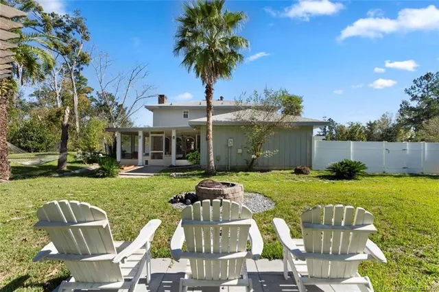 $325,000 | 915 Tanglewood Drive, Lake Charles, LA 70611