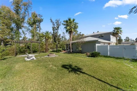 $325,000 | 915 Tanglewood Drive, Lake Charles, LA 70611