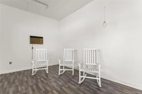 $325,000 | 915 Tanglewood Drive, Lake Charles, LA 70611