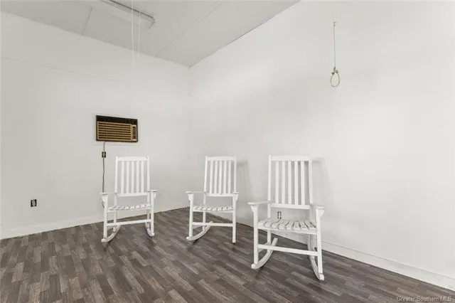 $325,000 | 915 Tanglewood Drive, Lake Charles, LA 70611