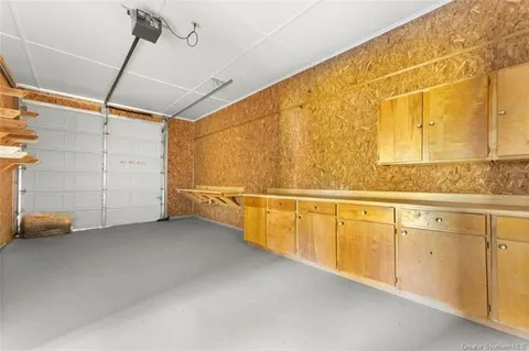 $325,000 | 915 Tanglewood Drive, Lake Charles, LA 70611