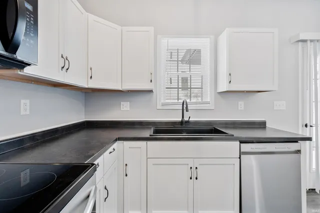 $205,000 | 412 East Poplar Street, Kokomo, IN 46902