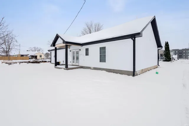$205,000 | 412 East Poplar Street, Kokomo, IN 46902