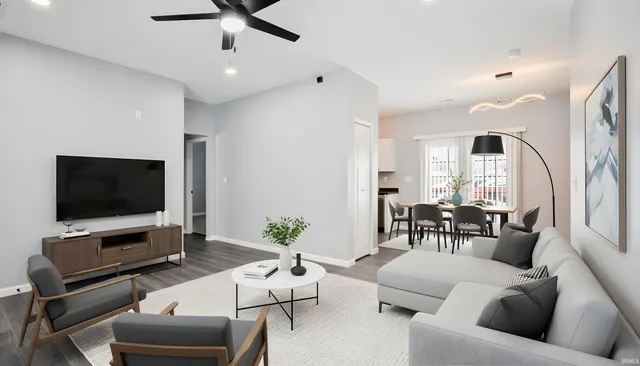 $205,000 | 412 East Poplar Street, Kokomo, IN 46902