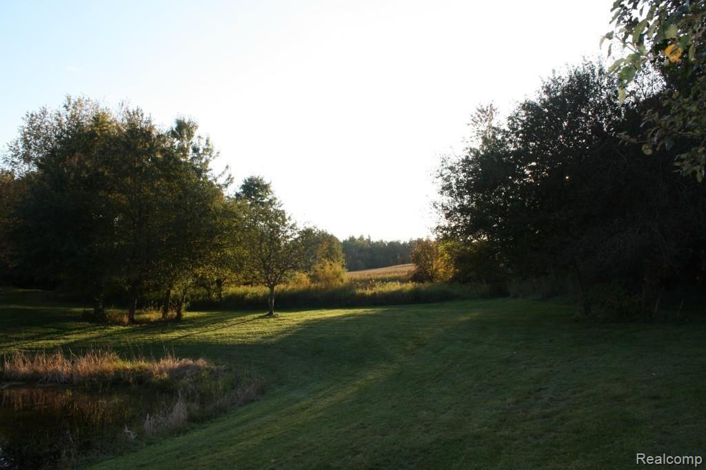 5067 Mason Road Howell, MI 48843 - Photo 38 of 43 IMG_7014.jpg