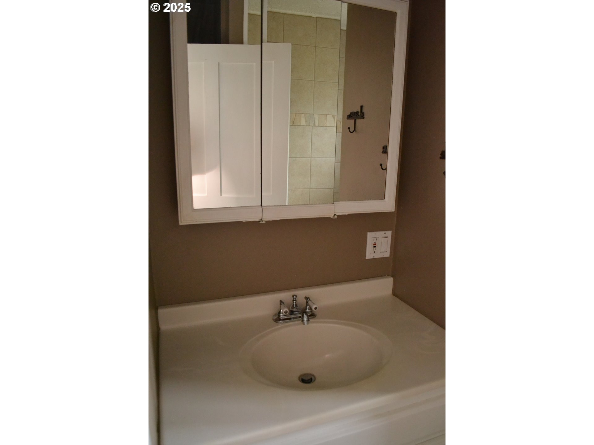 604 Southwest 2nd Street Enterprise, OR 97828 - Photo 12 of 20 Bathroom