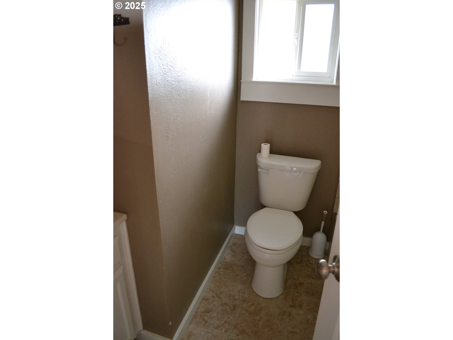 604 Southwest 2nd Street Enterprise, OR 97828 - Photo 13 of 20 Bathroom