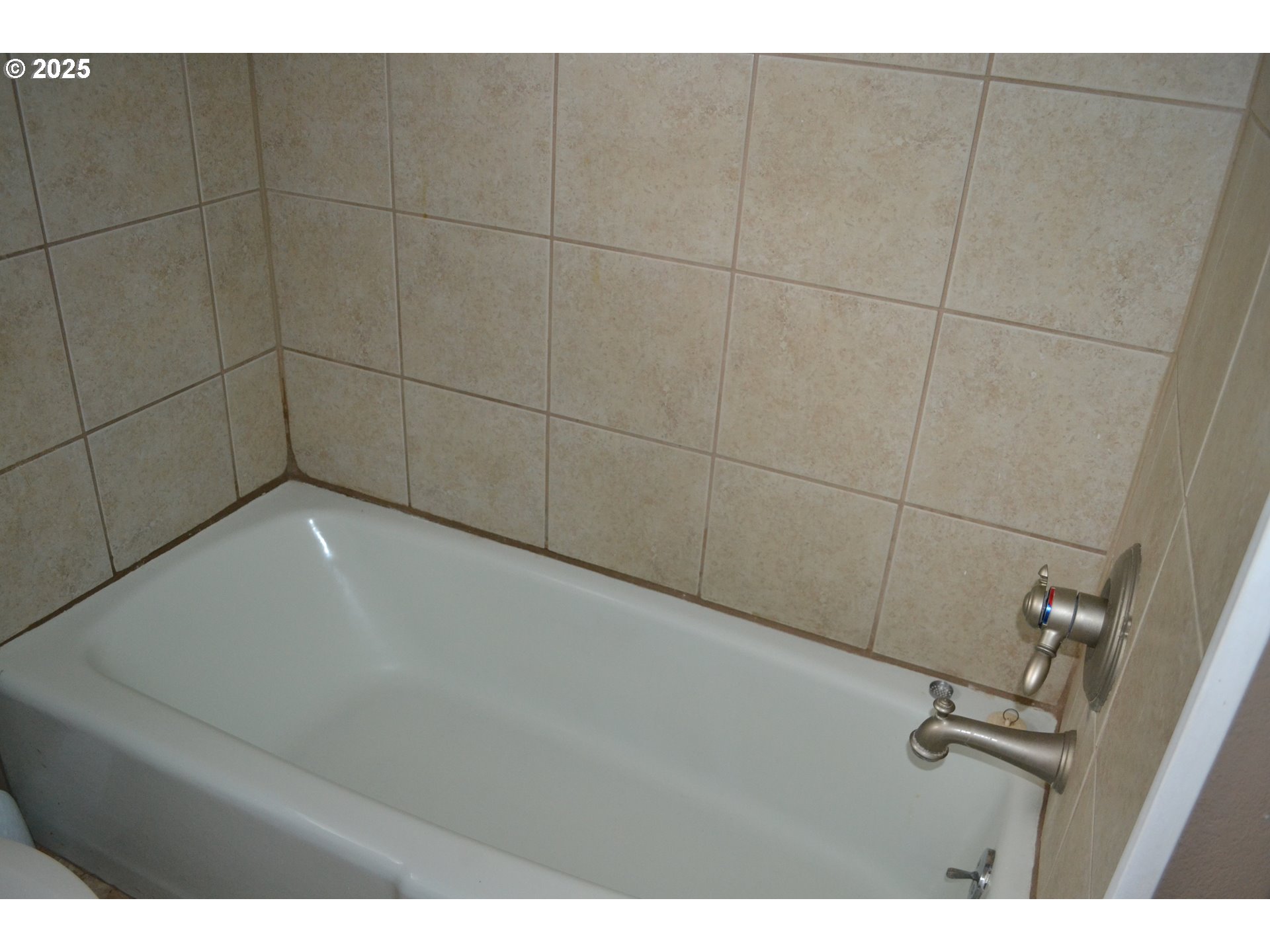 604 Southwest 2nd Street Enterprise, OR 97828 - Photo 14 of 20 Bathroom