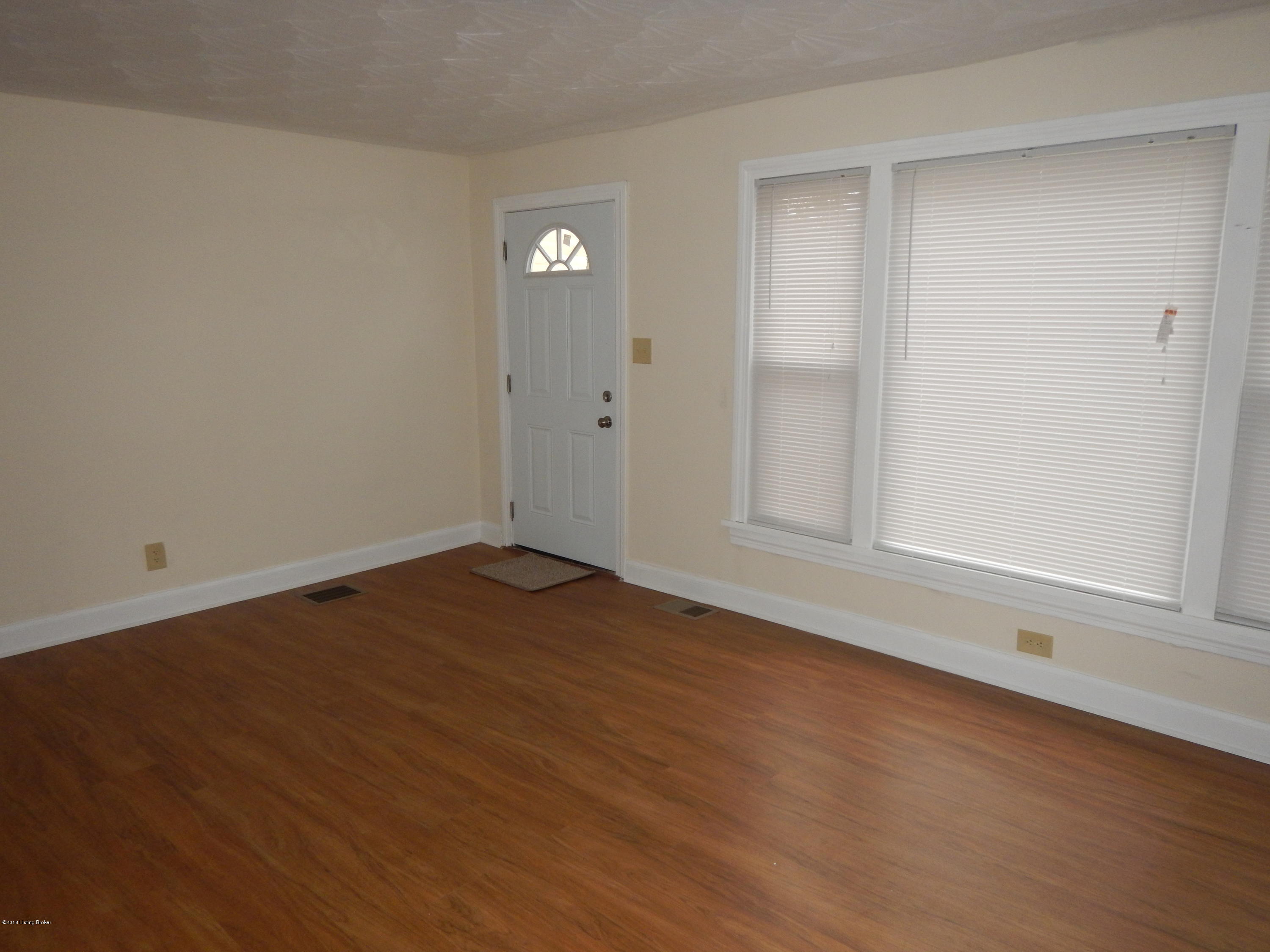 1525 Rangeland Road Louisville, KY 40219 - Photo 13 of 16 DSCN1325