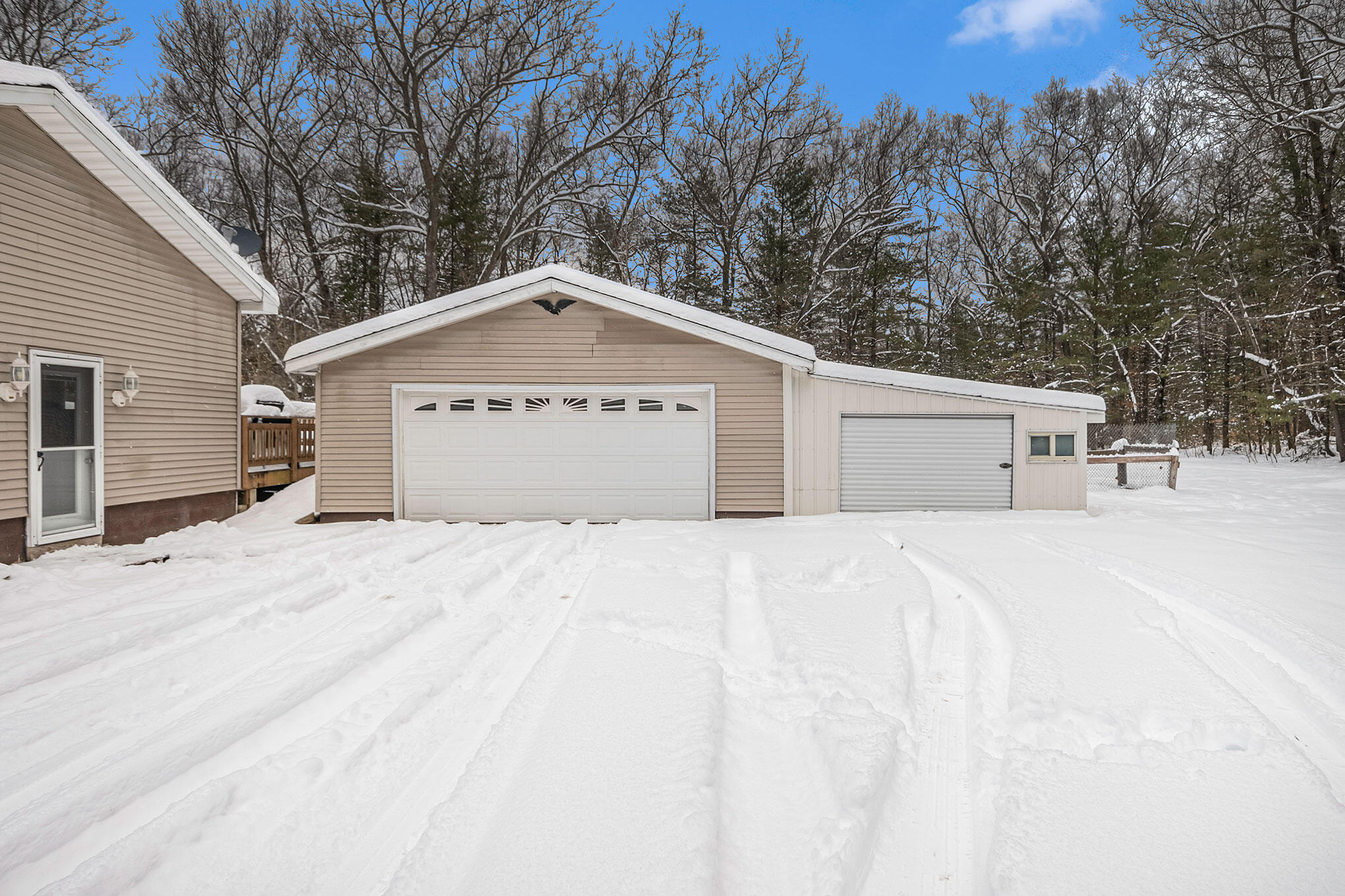 6104 Whitehall Road Whitehall, MI 49461 - Photo 4 of 26 DSC07281