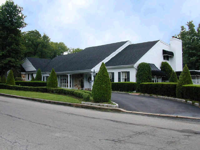 6 Benedict Road Staten Island, NY 10304 - Photo 1 of 6 Primary Photo