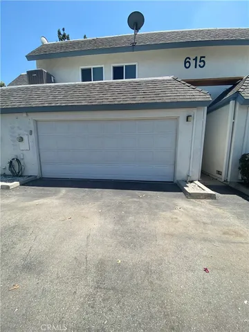 $2,600 | 615 East Lugonia Avenue, Unit 3, Redlands, CA 92374