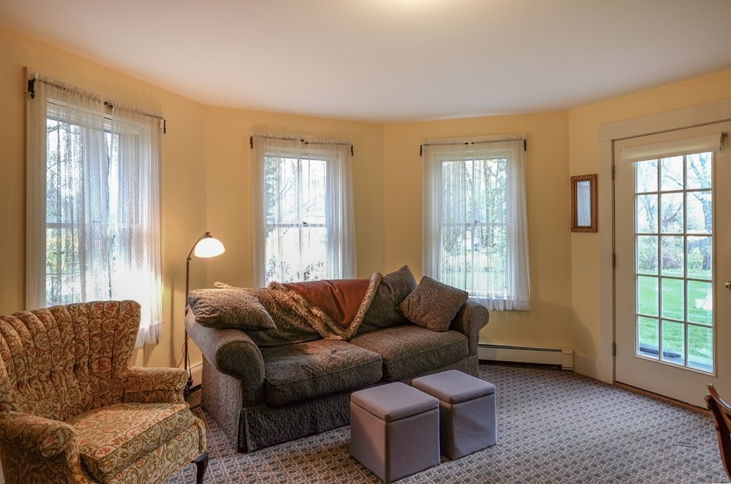 47 Pemberton Road Wayland, MA 01778 - Photo 9 of 23 Gallery Image 9