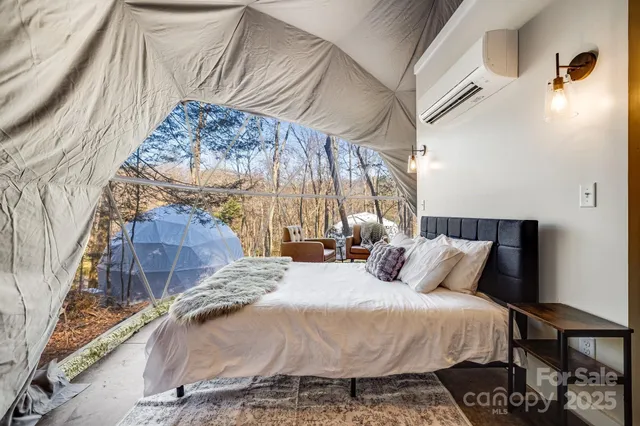 a view of entryway and hall