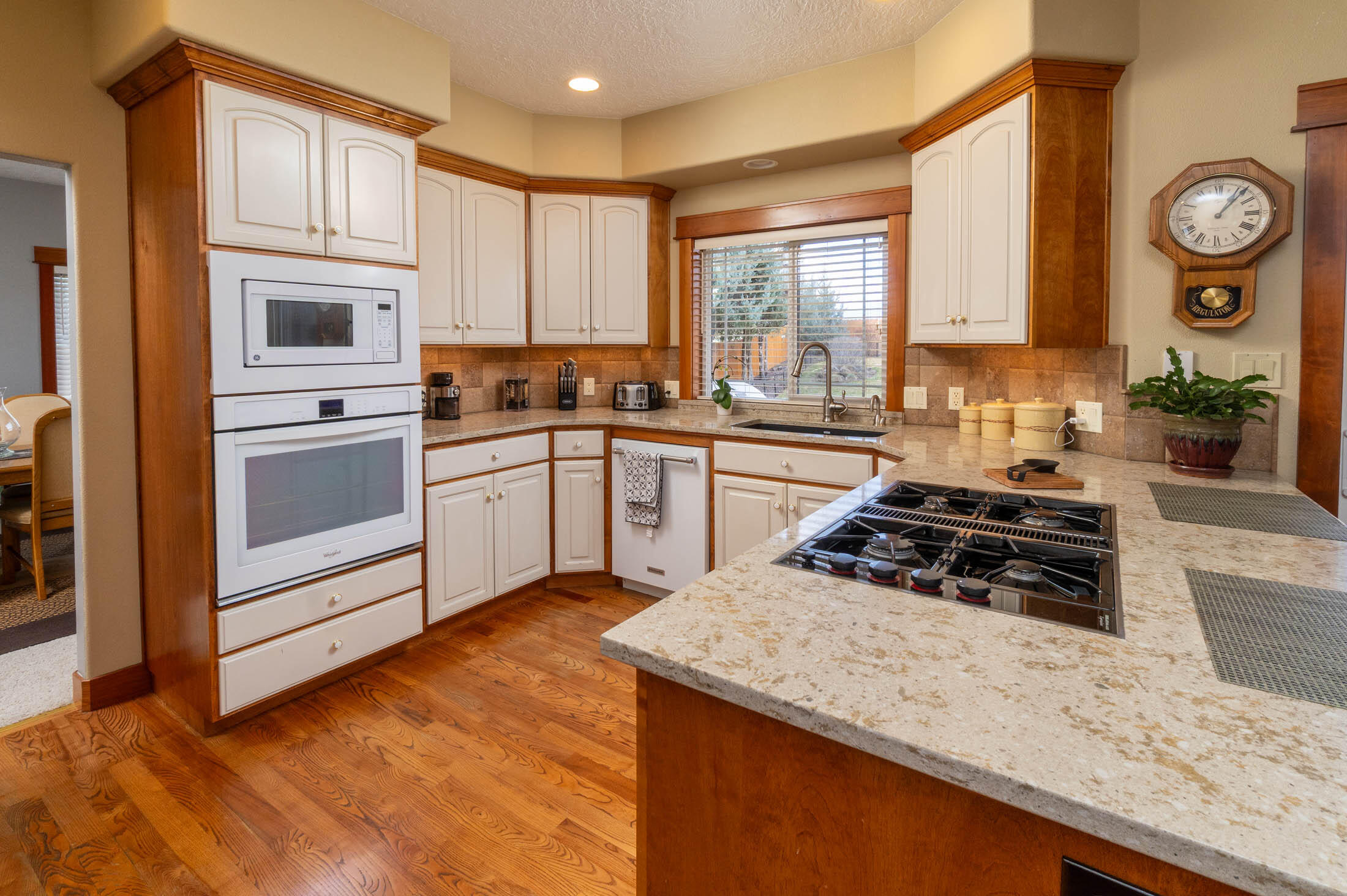 3343 Northeast Stonebrook Loop Bend, OR 97701 - Photo 12 of 58 3343 NE Stone Brook Loop_0011
