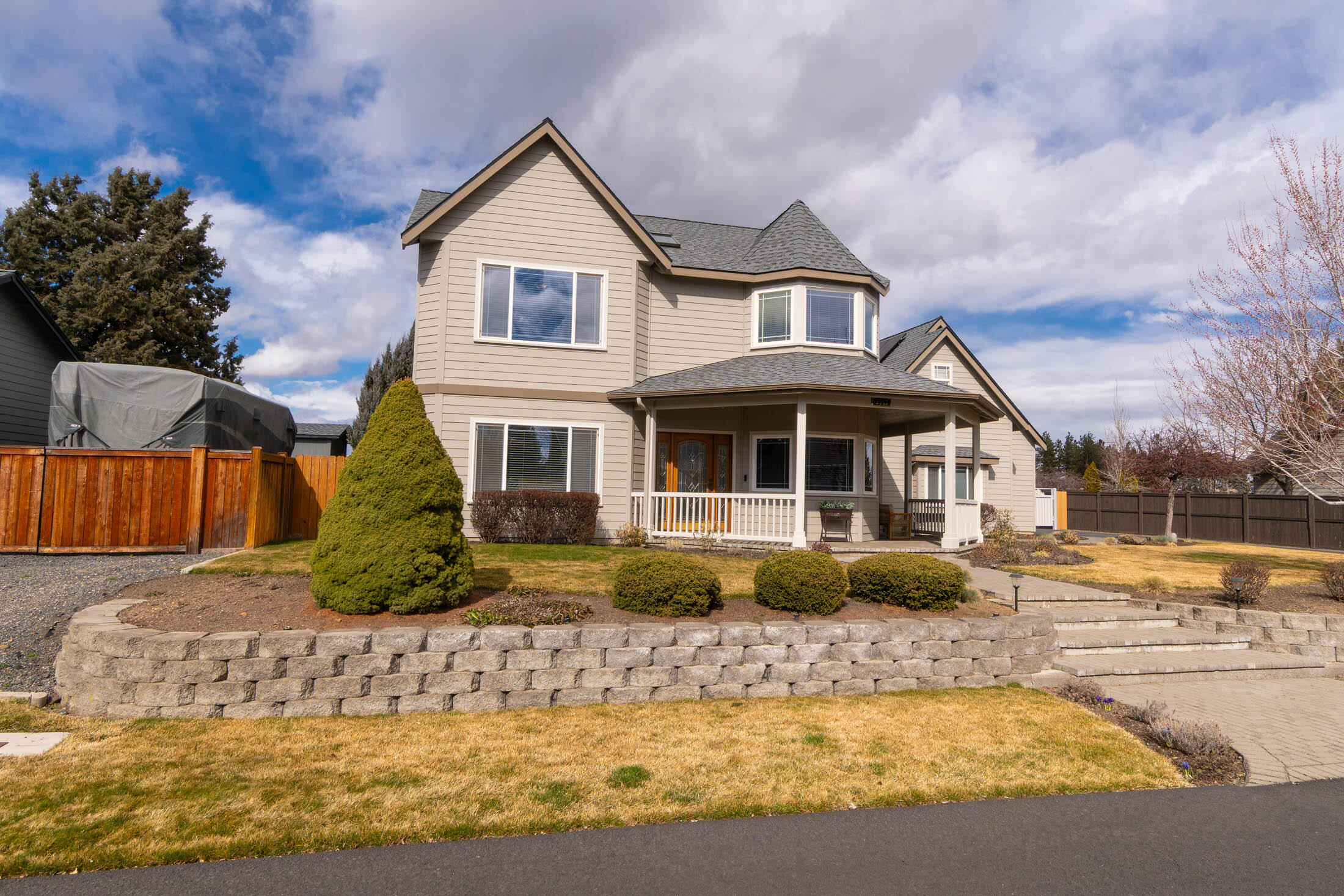 3343 Northeast Stonebrook Loop Bend, OR 97701 - Photo 3 of 58 3343 NE Stone Brook Loop_0013