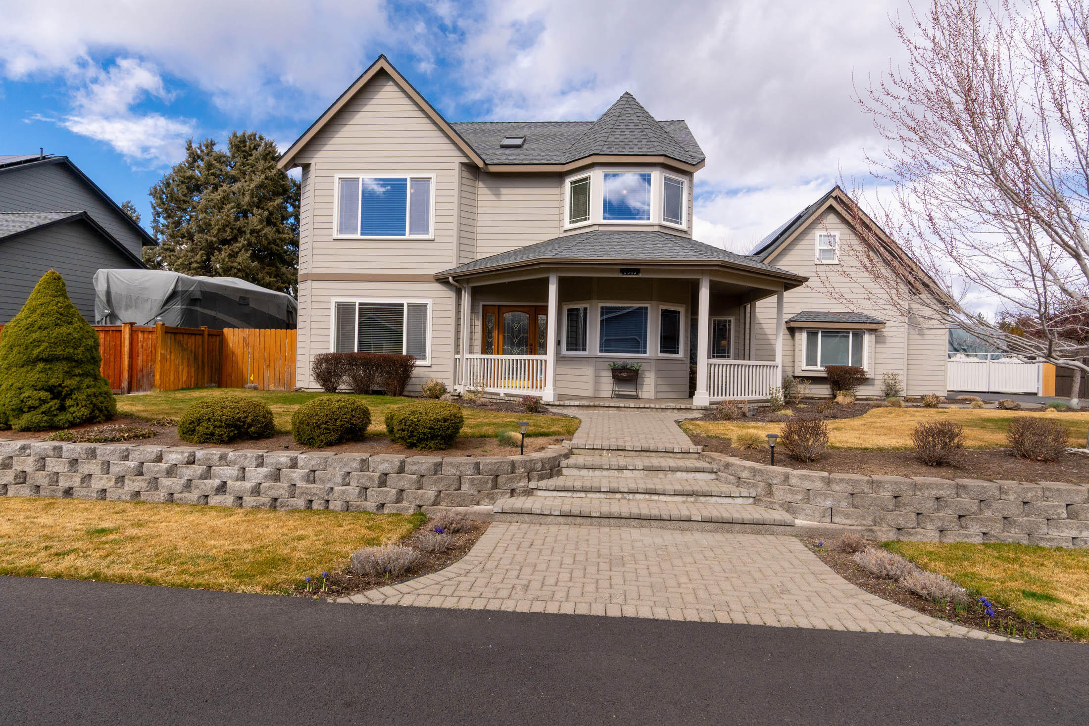 3343 Northeast Stonebrook Loop Bend, OR 97701 - Photo 4 of 58 3343 NE Stone Brook Loop_0015