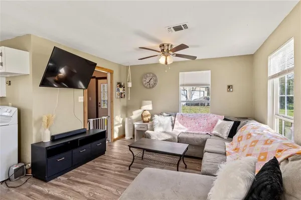 $195,000 | 303 Whispering Oaks Trail, Payne Springs, TX 75156