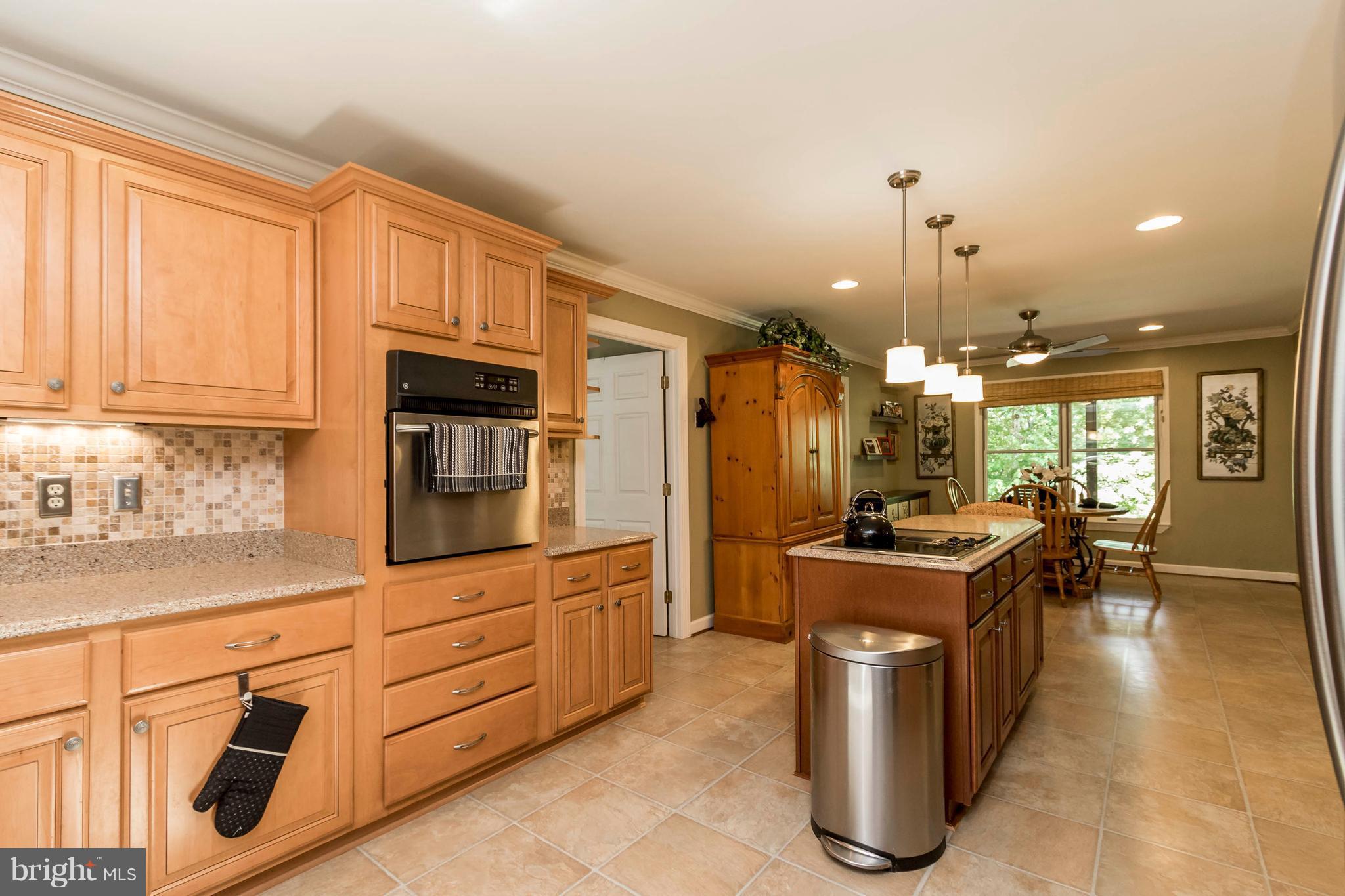 6687 Thumb Run Road Marshall, VA 20115 - Photo 11 of 29 Kitchen