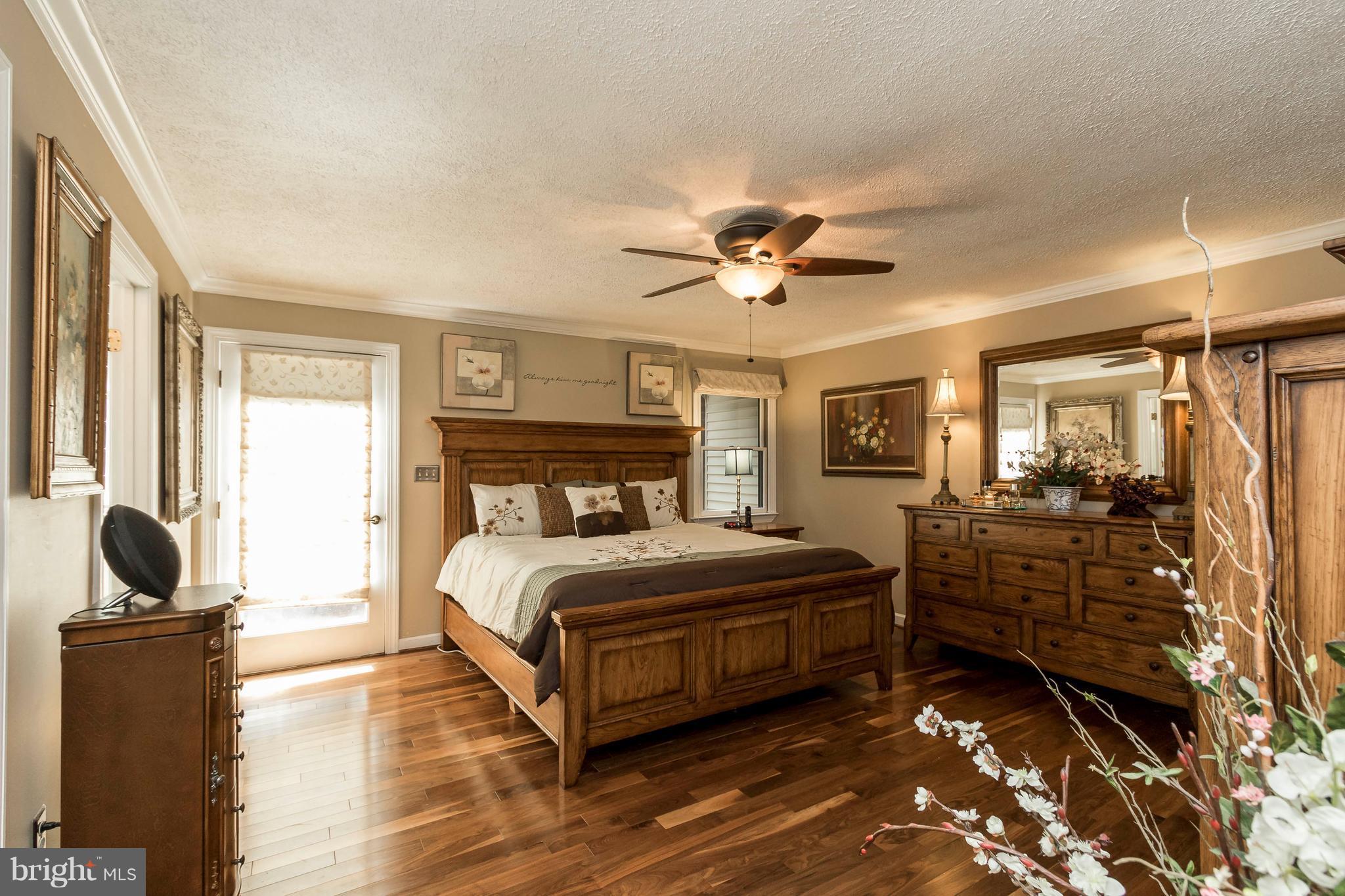 6687 Thumb Run Road Marshall, VA 20115 - Photo 14 of 29 Bedroom (Master)