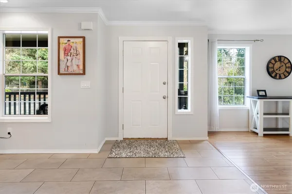 $900,000 | 17018 45th Street East, Lake Tapps, WA 98391