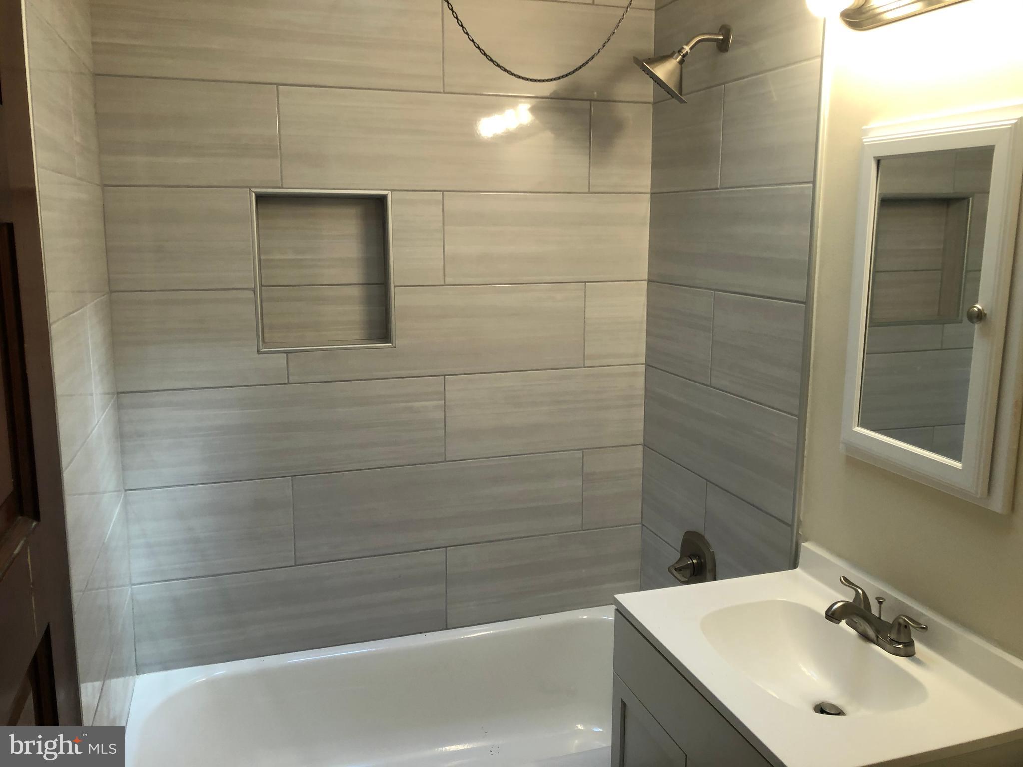 4219 Benning Road Northeast Washington, DC 20019 - Photo 10 of 14 Hall Bath Room