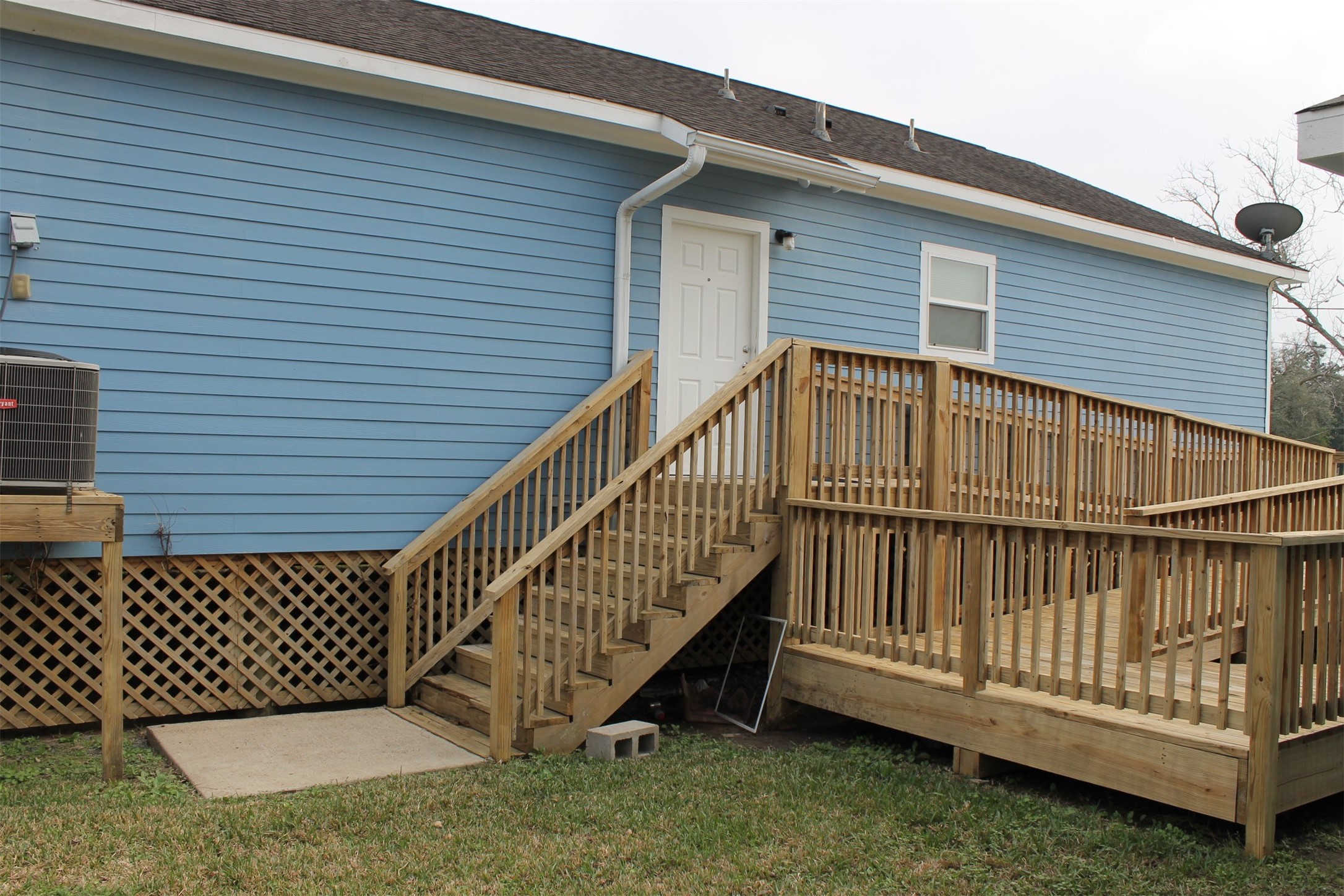 2503 Deats Road Dickinson, TX 77539 - Photo 25 of 28 a view of a house with a deck