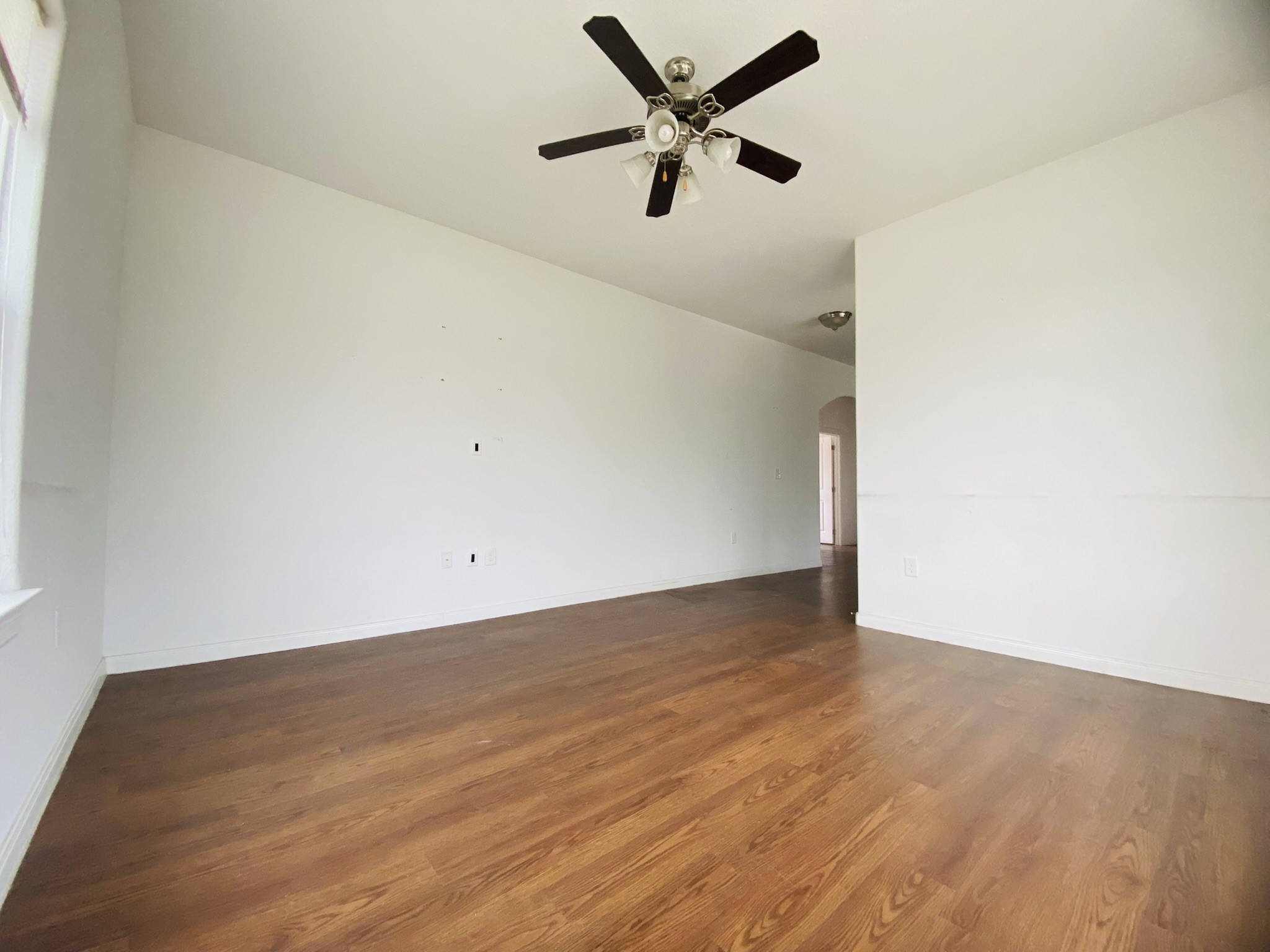 2503 Deats Road Dickinson, TX 77539 - Photo 5 of 28 an empty room