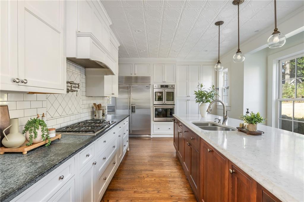 1196 Fairview Road Northeast Atlanta, GA 30306 - Photo 15 of 96