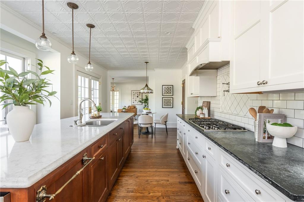 1196 Fairview Road Northeast Atlanta, GA 30306 - Photo 16 of 96