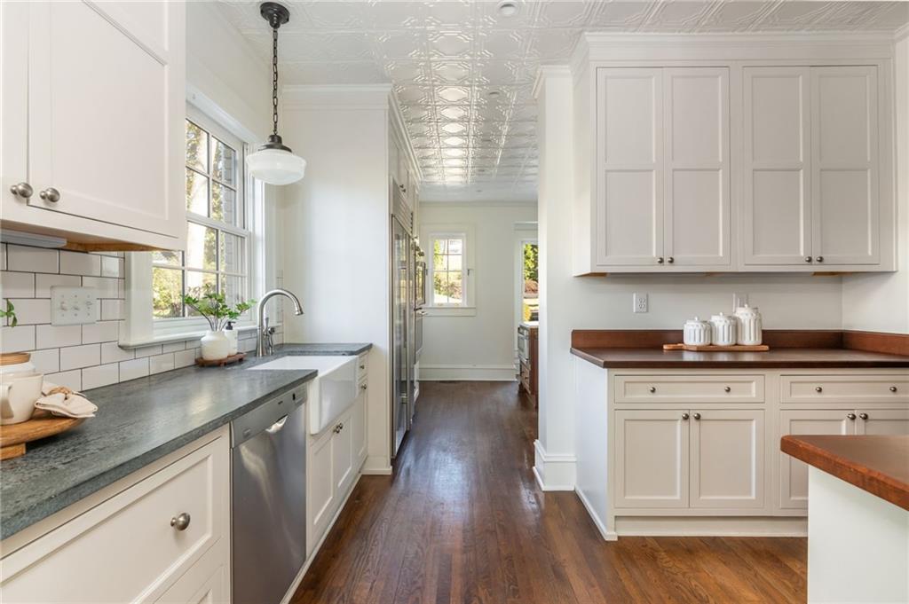 1196 Fairview Road Northeast Atlanta, GA 30306 - Photo 17 of 96