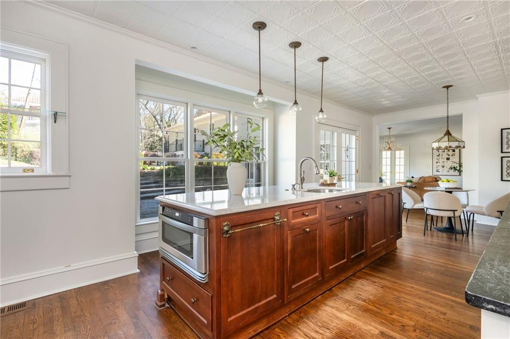 1196 Fairview Road Northeast Atlanta, GA 30306 - Photo 19 of 96