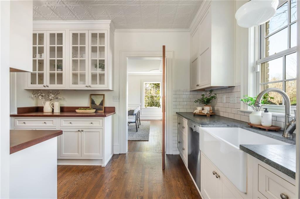 1196 Fairview Road Northeast Atlanta, GA 30306 - Photo 22 of 96