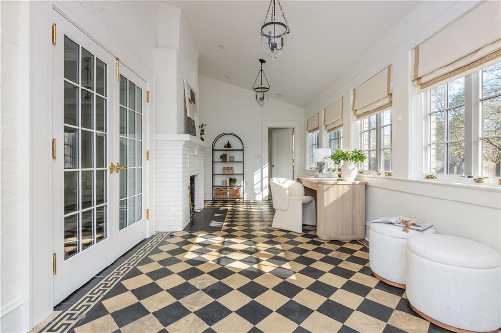 1196 Fairview Road Northeast Atlanta, GA 30306 - Photo 34 of 96