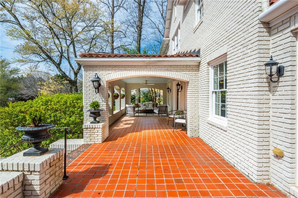 1196 Fairview Road Northeast Atlanta, GA 30306 - Photo 7 of 96