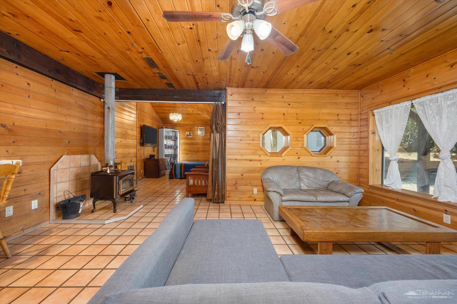 29972 Woodford-Tehachapi Road Keene, CA 93531 - Photo 7 of 46 Gallery Image 7