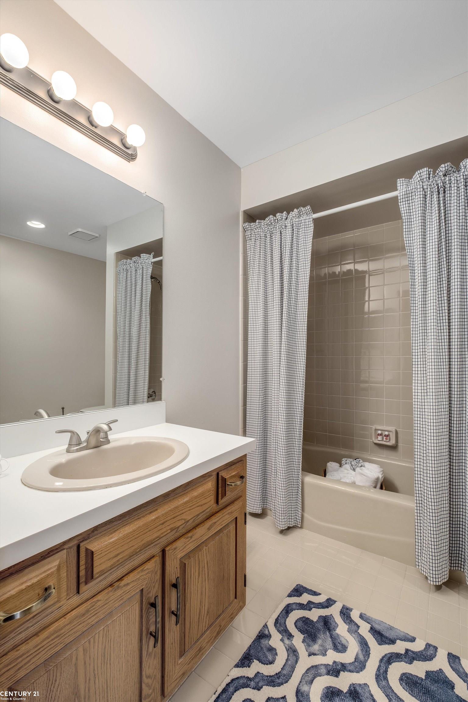 878 Green View Court Rochester Hills, MI 48307 - Photo 20 of 50