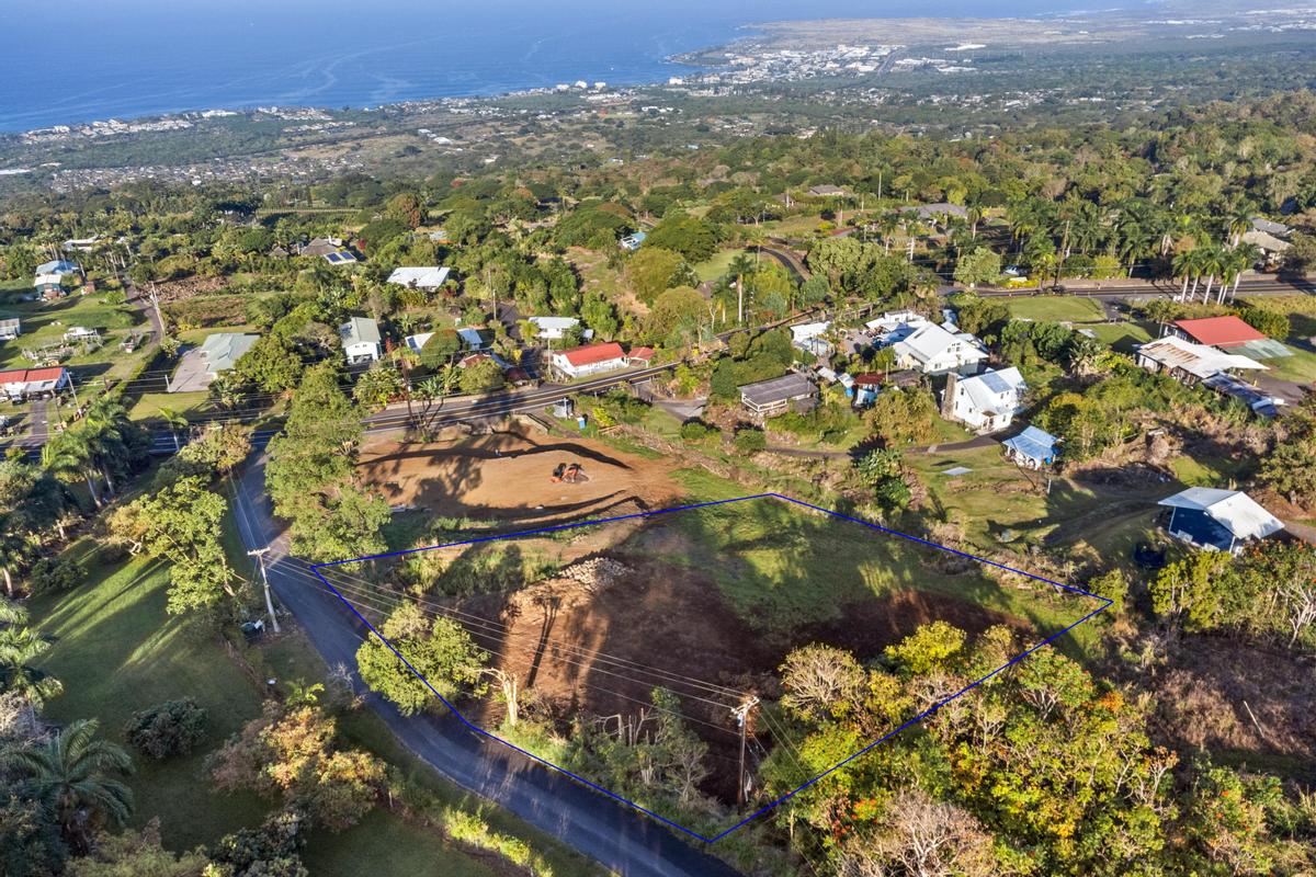 76-1015 Lot 2-a-2 Waiono Ranch Road Holualoa, HI 96725 - Photo 12 of 29 a view of a city with mountains in the background