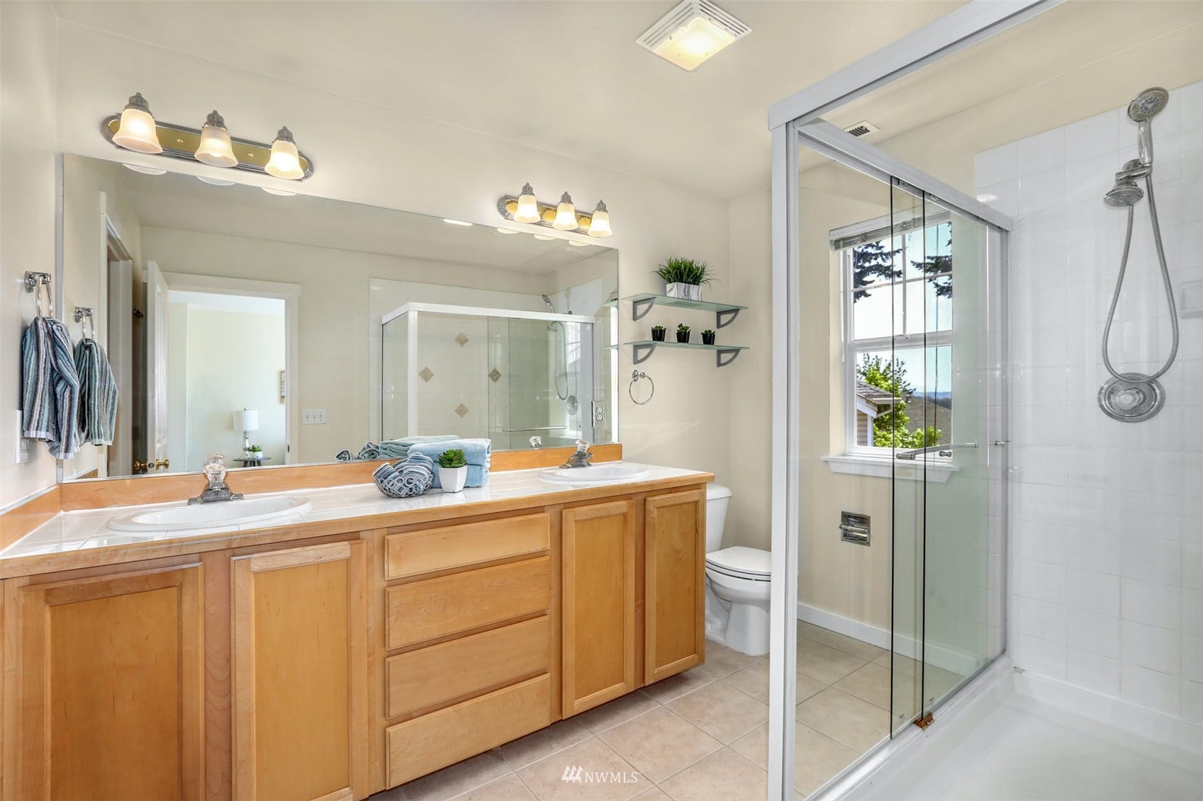 13005 Northeast 182nd Place, Unit B Bothell, WA 98011 - Photo 20 of 29 Gallery Image 20