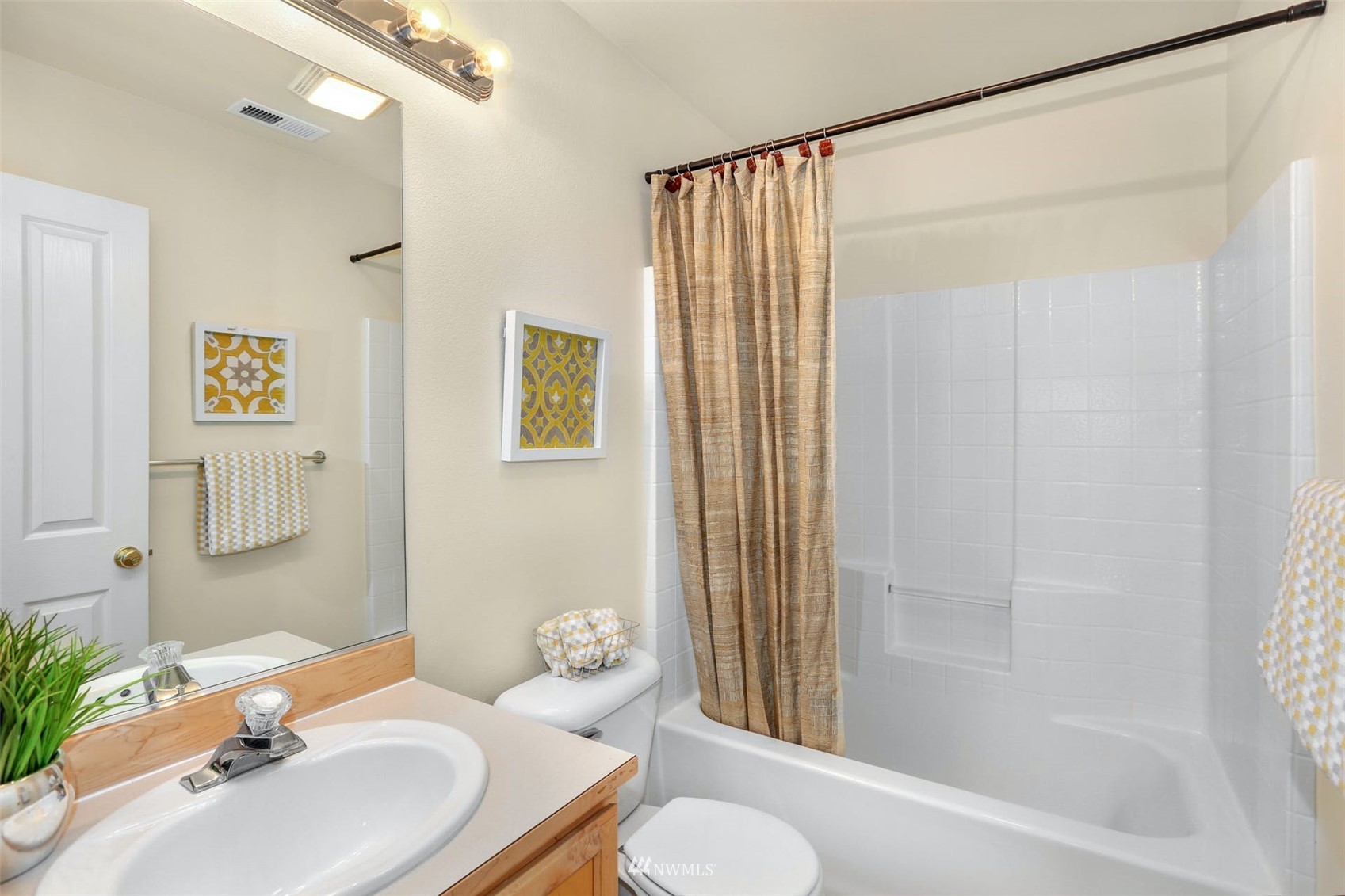 13005 Northeast 182nd Place, Unit B Bothell, WA 98011 - Photo 24 of 29 Gallery Image 24