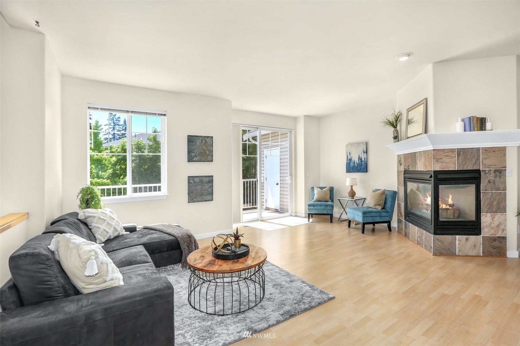 13005 Northeast 182nd Place, Unit B Bothell, WA 98011 - Photo 6 of 29 Gallery Image 6
