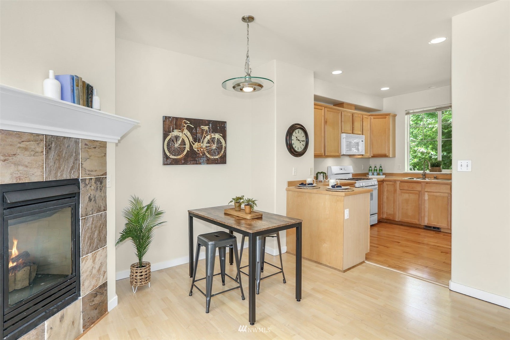 13005 Northeast 182nd Place, Unit B Bothell, WA 98011 - Photo 9 of 29 Gallery Image 9