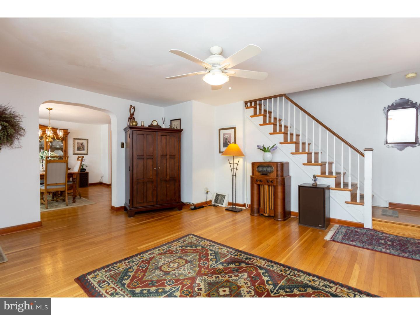 629 Sherman Road Springfield, PA 19064 - Photo 6 of 21 Living Room
